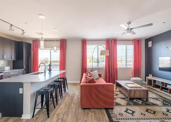 Modern Cozysuites - Paradise Under The Palm Trees! Phoenix
